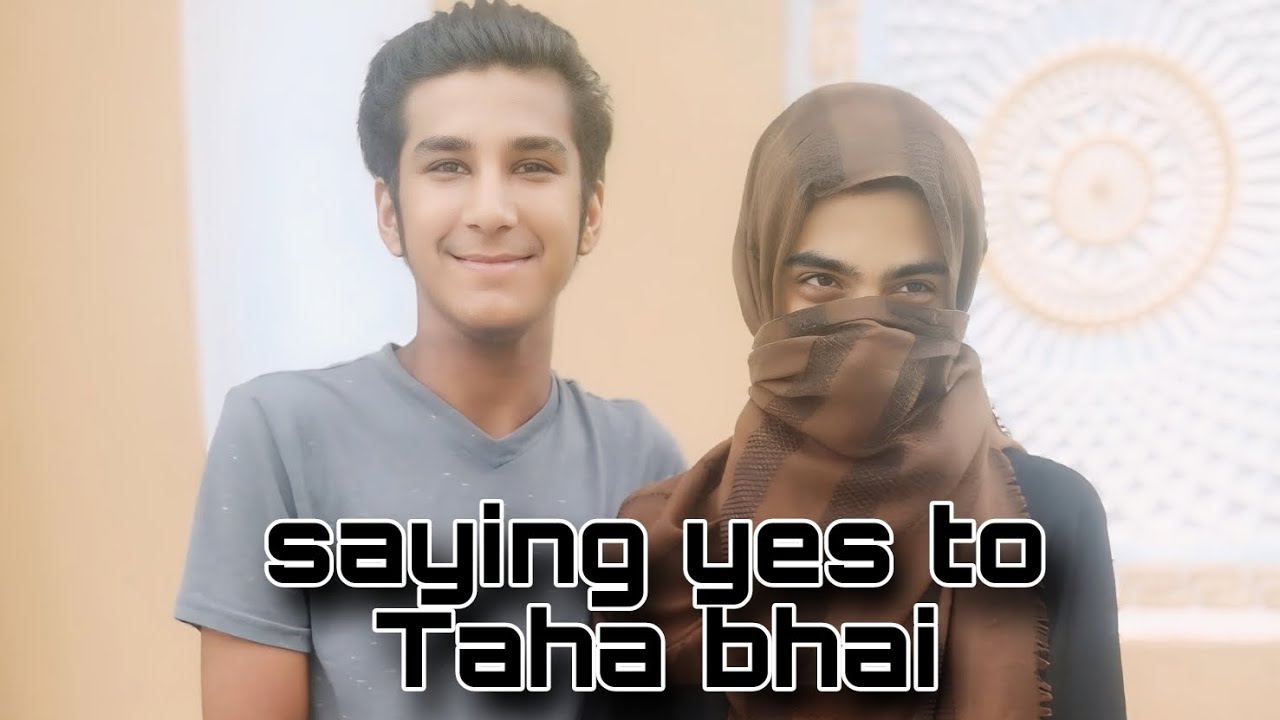 #saying yes to Taha bhai #lrki bnn kr road pr nikla ma # ma to gya