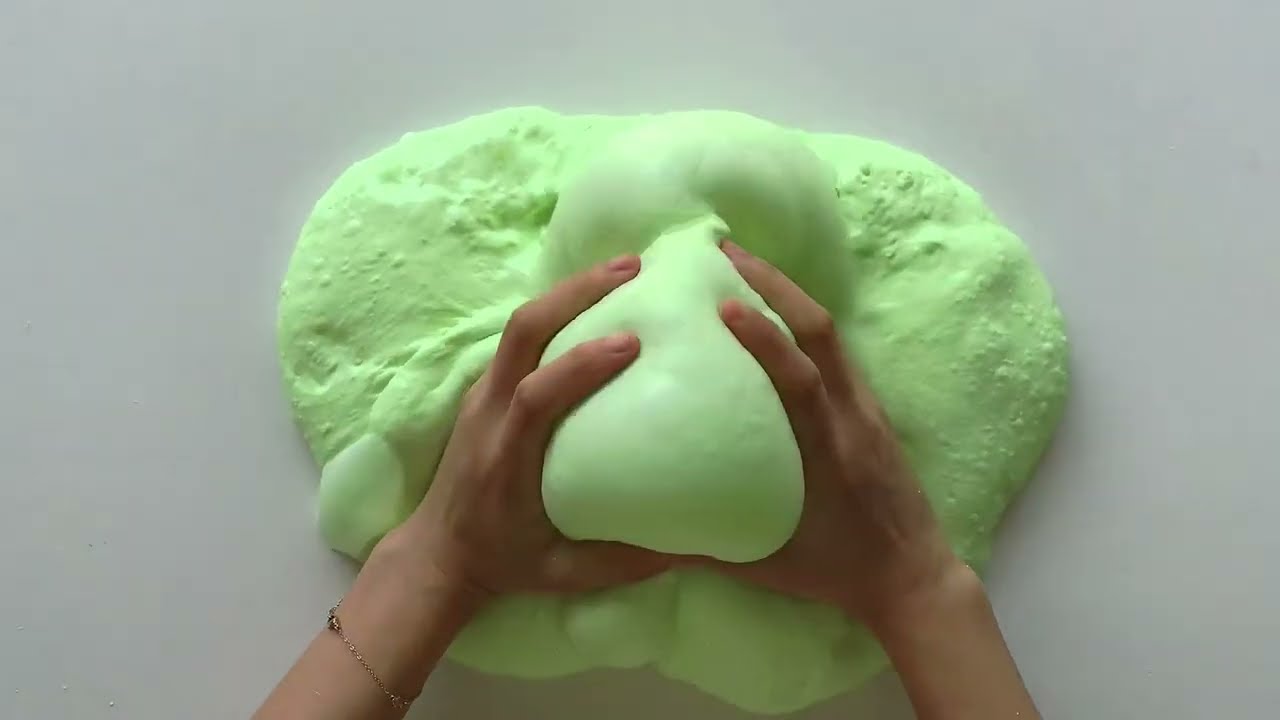 💚 Mixing Foam with Green Slime &ndash; Super Satisfying ASMR! ✨