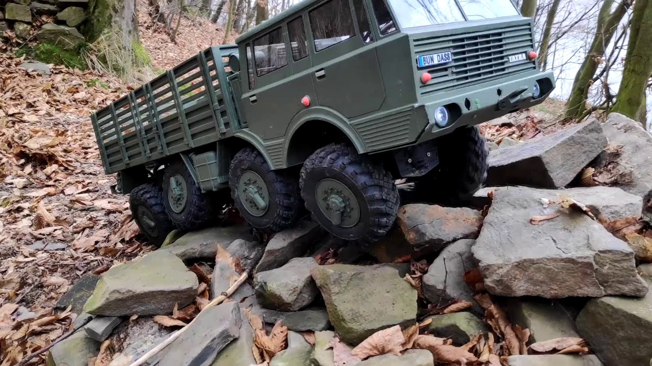 Tatra 813 Kolos / RC truck 1/10 8x8 axles test on a tubular chassis / 3D printed