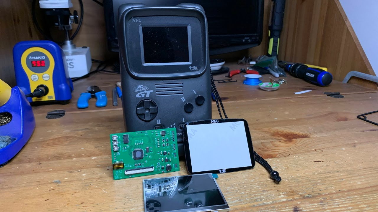 Upgrading a PC Engine GT (Turbo Express) in 2022! LCDDRV screen install and comparison