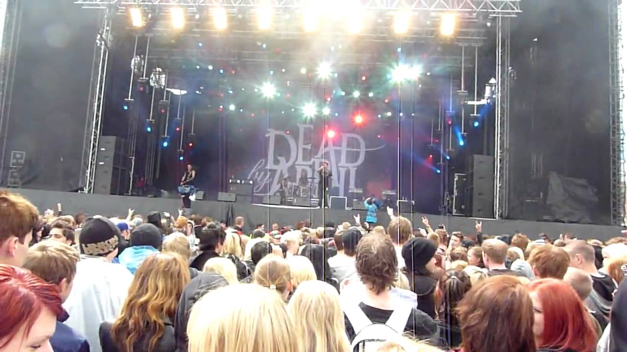 Dead By April - Trapped + Angels of Clarity (Live @ Pierpressure 2010)