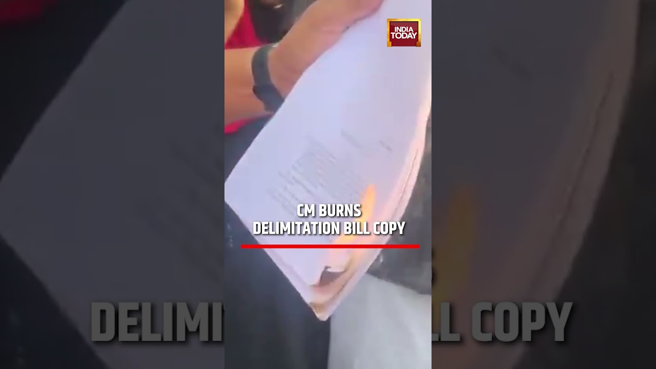 MK Stalin Burns Copy of Delimitation Bill in Strong Protest Against Centre #mkstalin