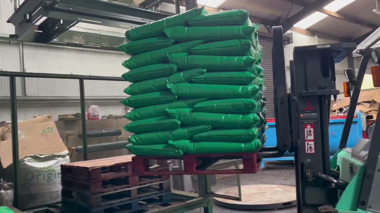 Manual Compost Bagging System with Hopper Infeed and Automatic Palletiser | Field Compost