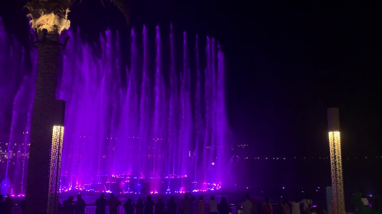The Palm Fountain ( Rolling in the deep - Adele )