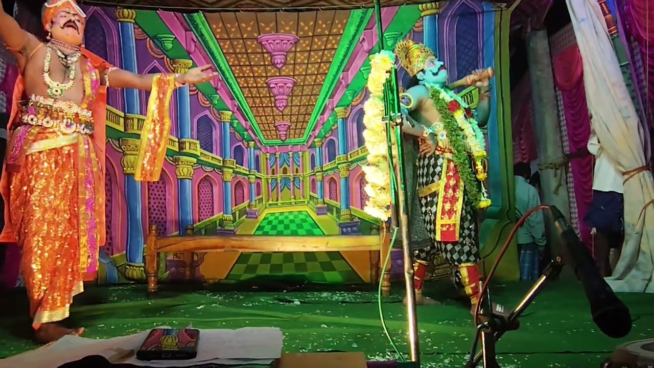 ಶ್ರೀ ಶನಿಪ್ರಭಾವ ಅಥವಾ ರಾಜ ವಿಕ್ರಮ, ಇಬ್ಜಾಲ್  ಕೃಷ್ಣ, ರಾಜ ವಿಕ್ರಮನ , ಶನಿದೇವರ ಪಾತ್ರದಲ್ಲಿ  ಹುನಗನ ಹಳ್ಳಿ  ರವಿ.