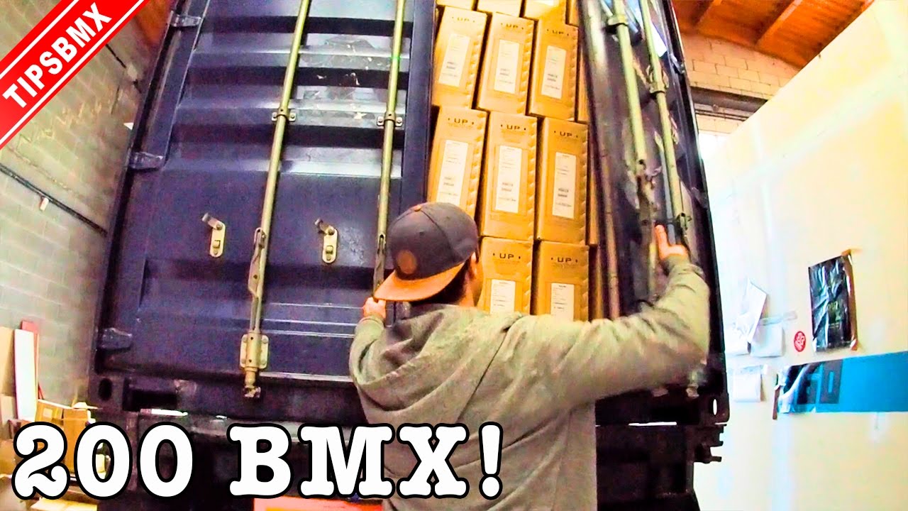 ABRO UN CAMION CON 200 BMX DENTRO!!