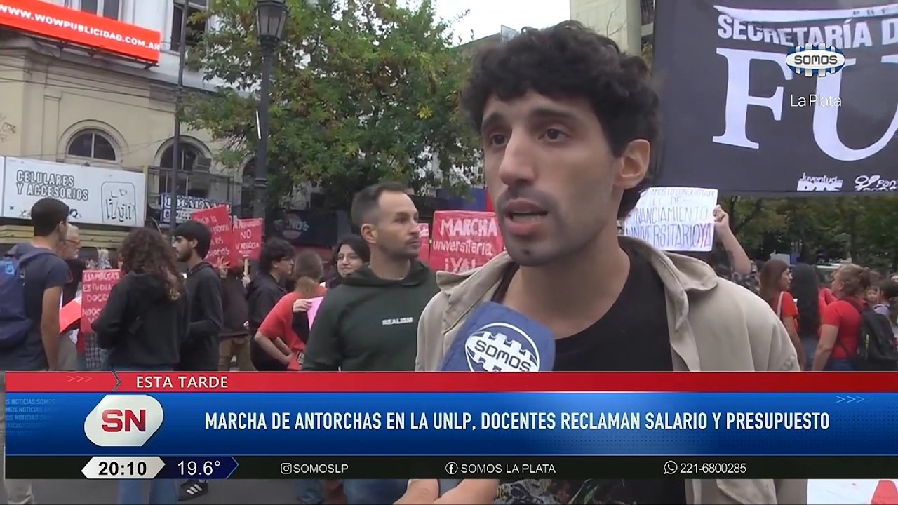 Caravana en La Plata por el financiamiento universitario y críticas a las conducciones