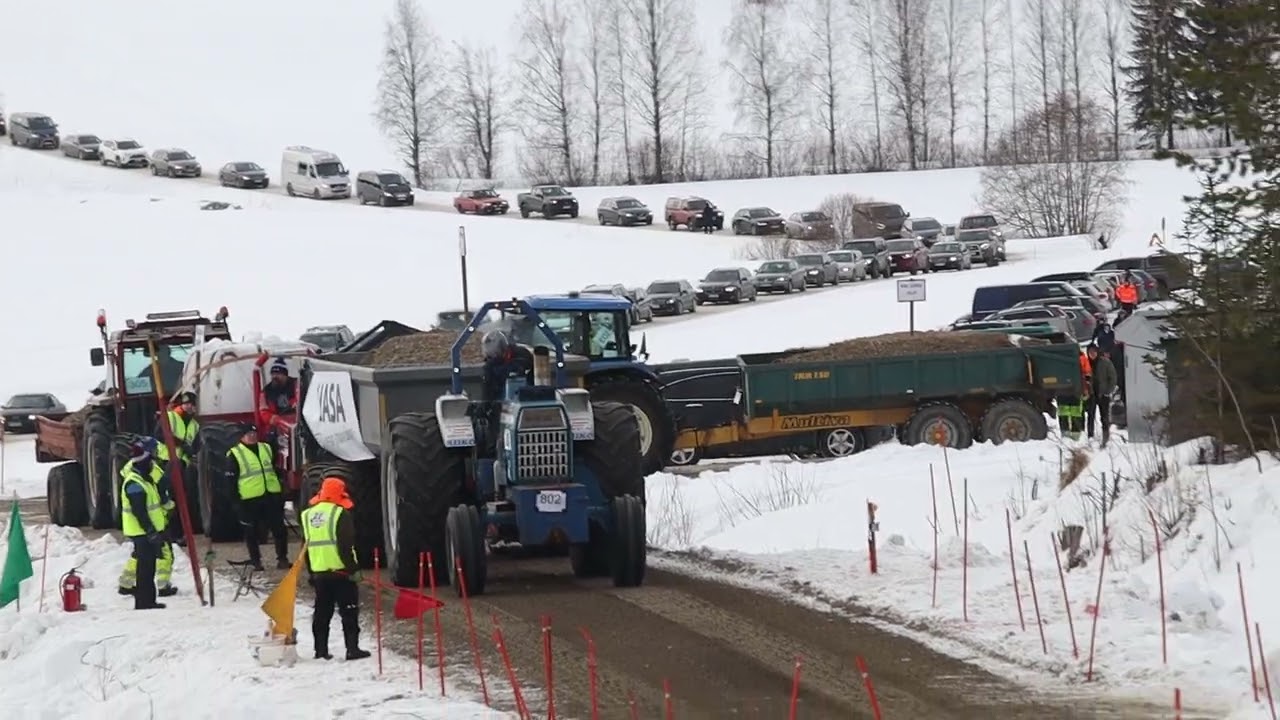 Traktorien mäkivetokisat Vieremä 2025 Ford 8000
