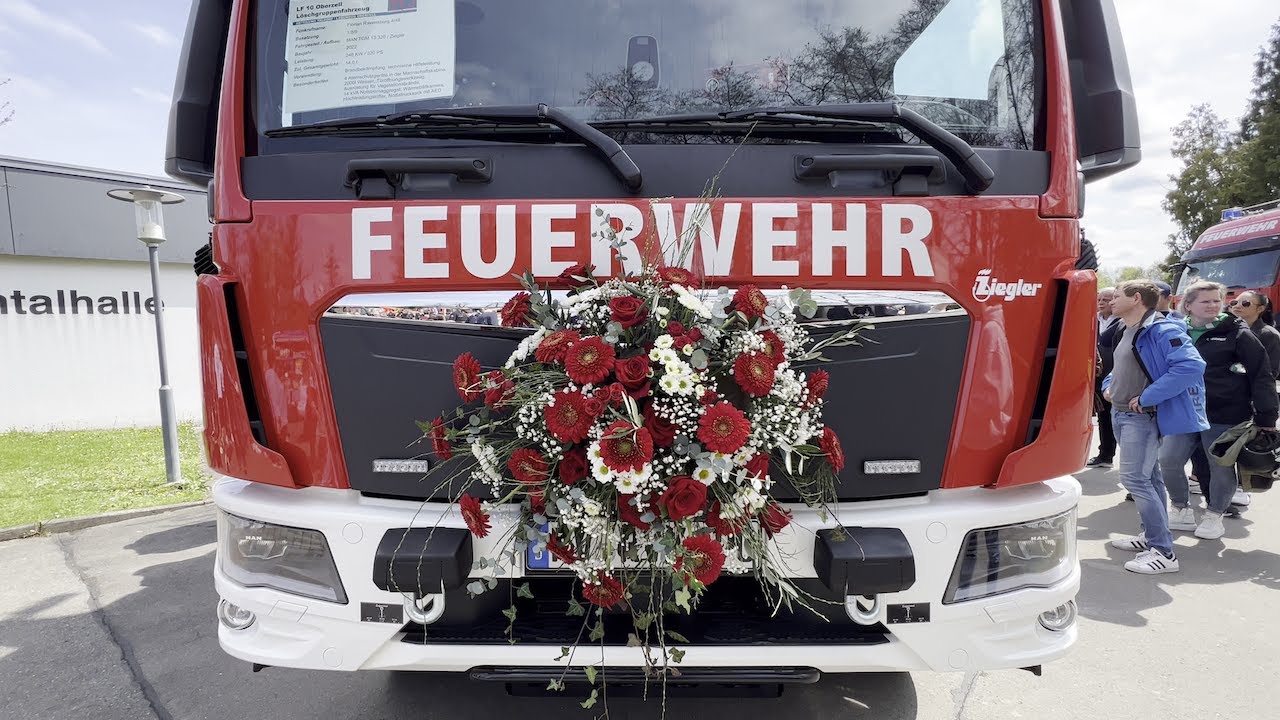 Segnung vom Feuerwehrauto in Oberzell