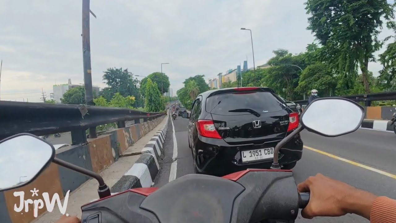 Rutinitas pagi Surabaya #8