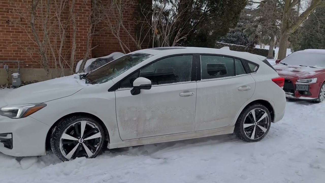 subaru impreza hatchback awd in snow ❄️