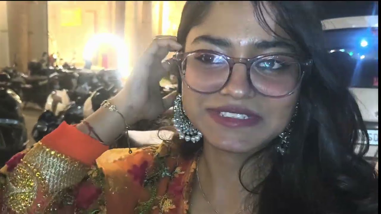 Aaj bhi function me gyee😅 ll sakshi rasganiya 