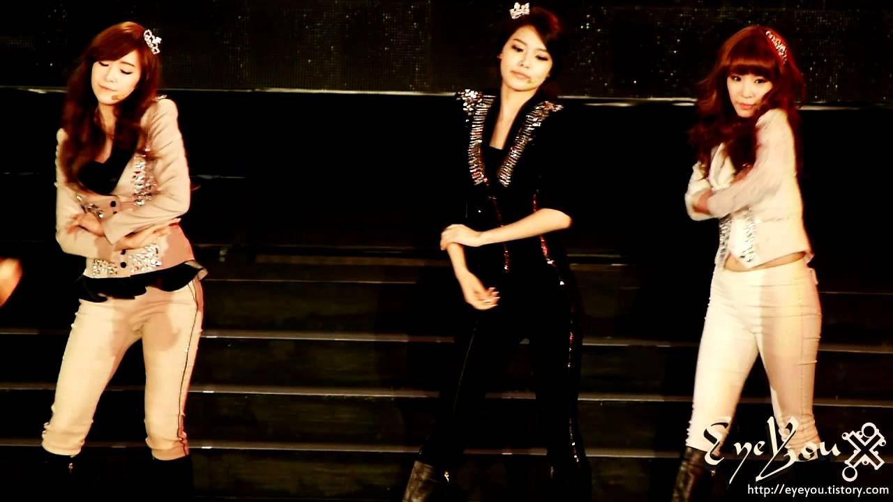 120311 k-collection 소녀시대(Girls' Generation) The Boys 직캠 by EyeYou