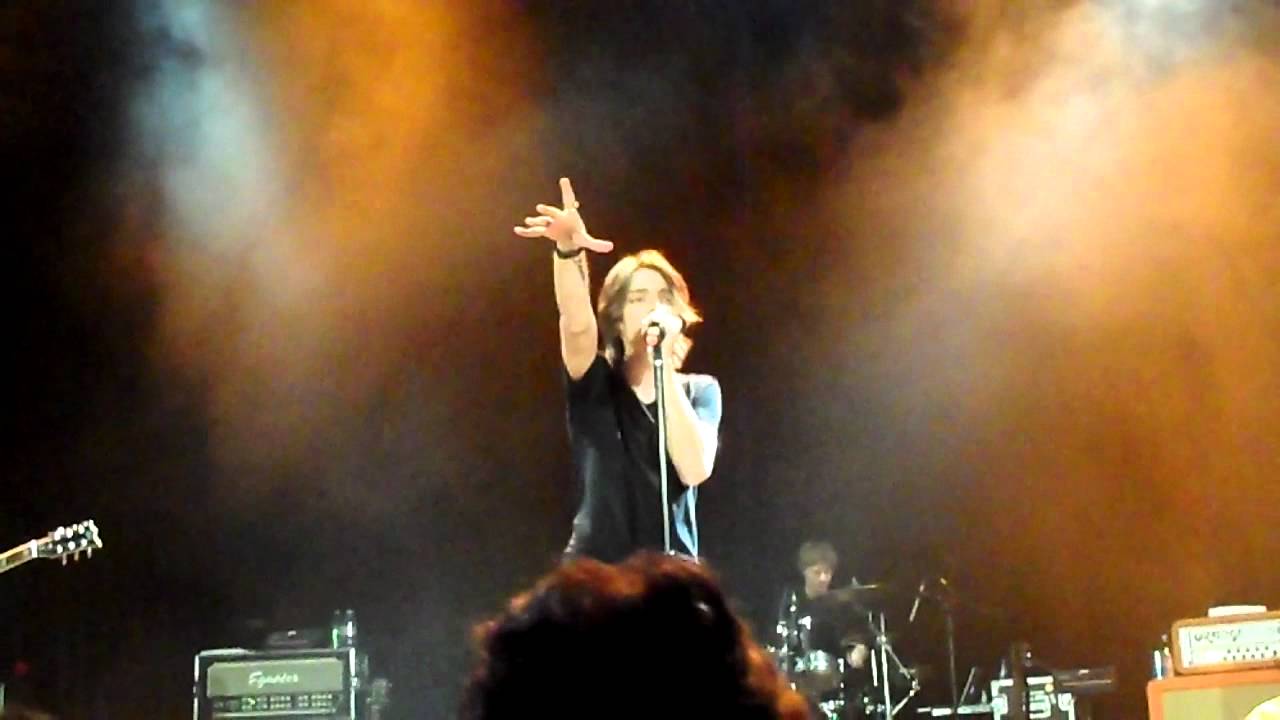 Alex Band - Stand up Now! (with funny beginning)  in Mannheim Forever Yours Tour 2012