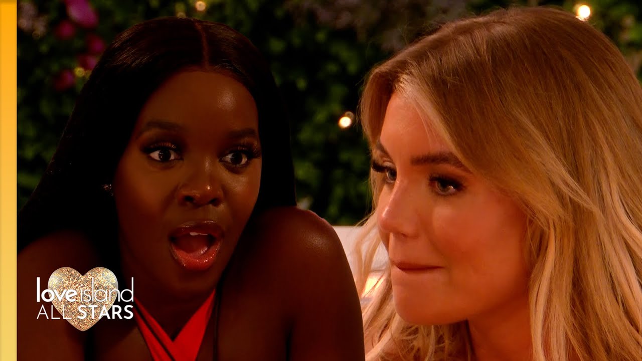 Molly talks to the girls about her kiss with Chris | Love Island All Stars