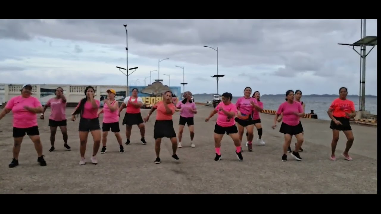 ( IGILING GILING) #zumbamomshiesburdeos 