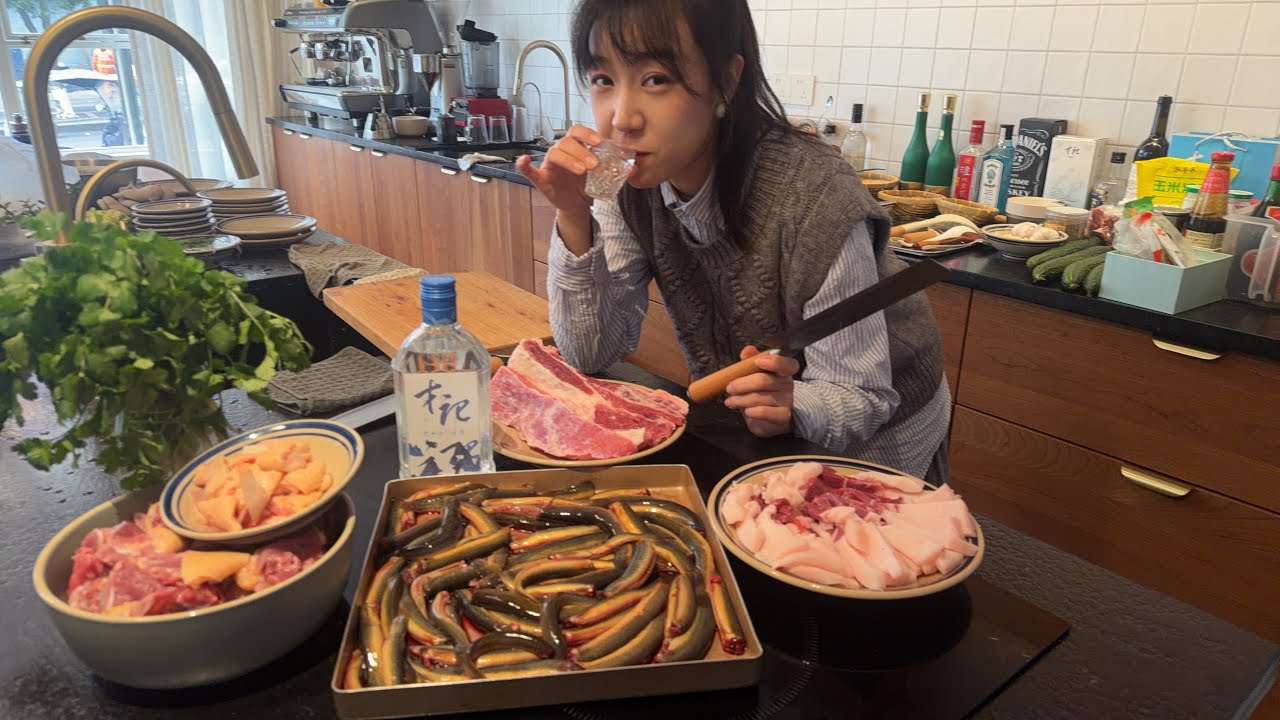 “才记酒老板娘”正在直播！
