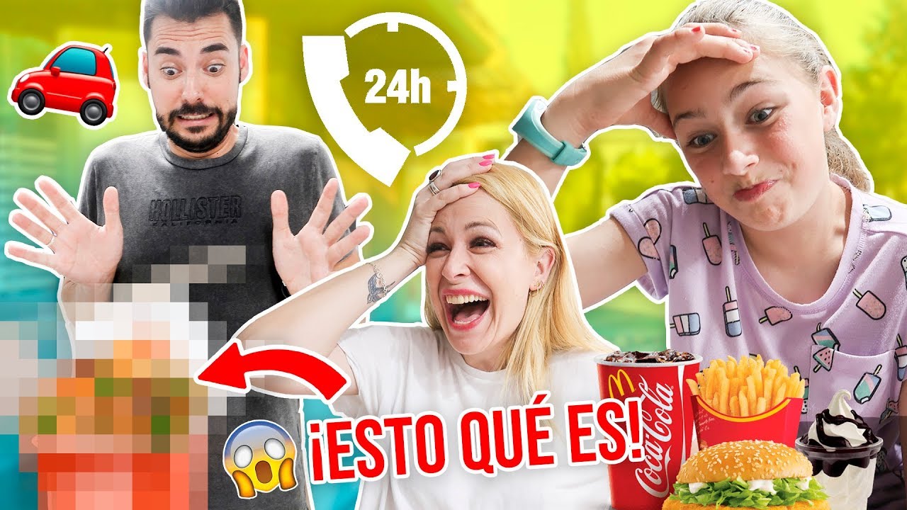😱PIDIENDO lo MISMO que la  PERSONA de ENFRENTE por 24 HORAS en FAMILIA 🤪Familia Carameluchi