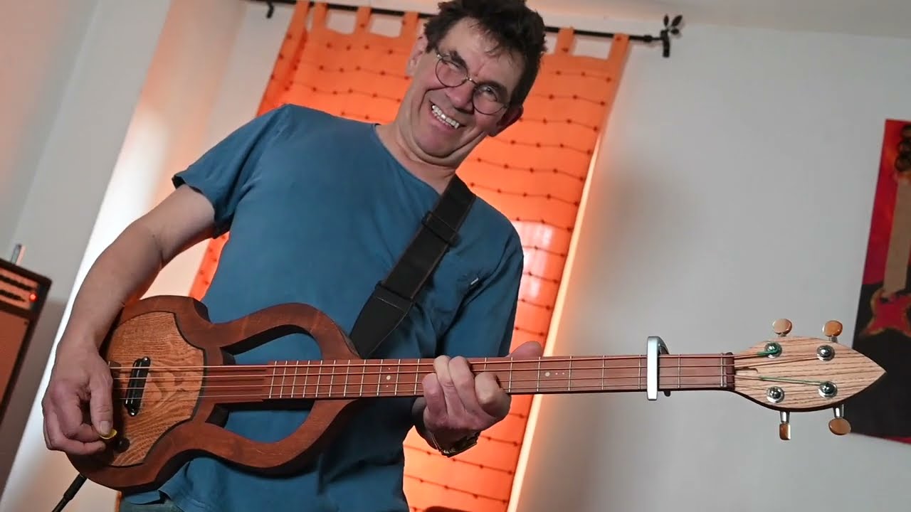 Mandobasse, modèle revisité