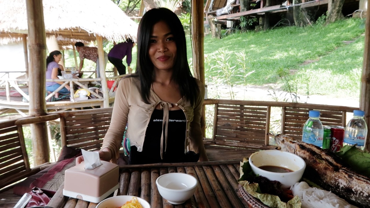 Een Cambodjaanse dame ontmoet #299