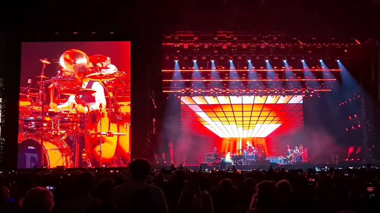 Elton John - Bennie and the Jets - Singapore - 05/10/2025
