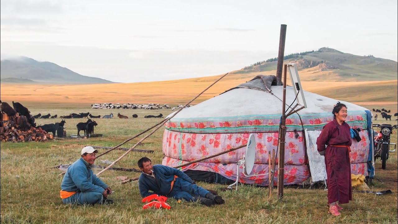 W jurtach mongolskich nomadów