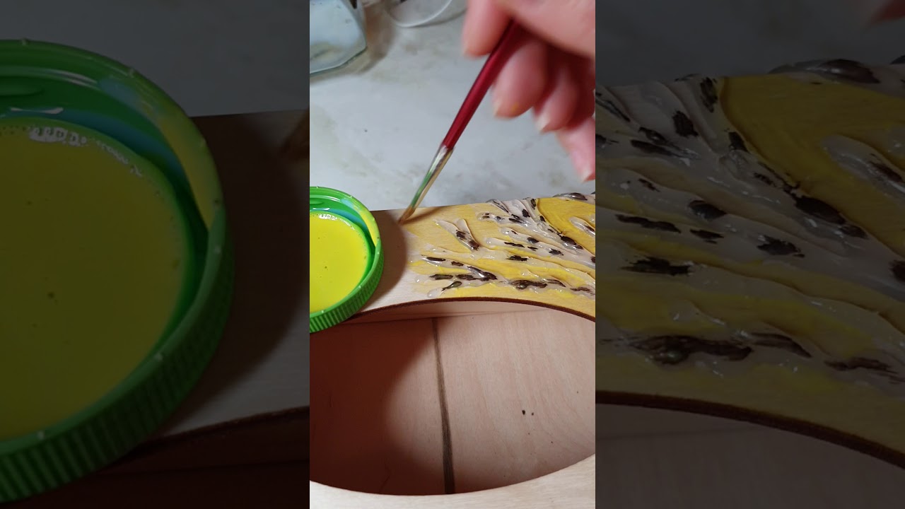 How to draw with 3D effect a Tree of life on wood box