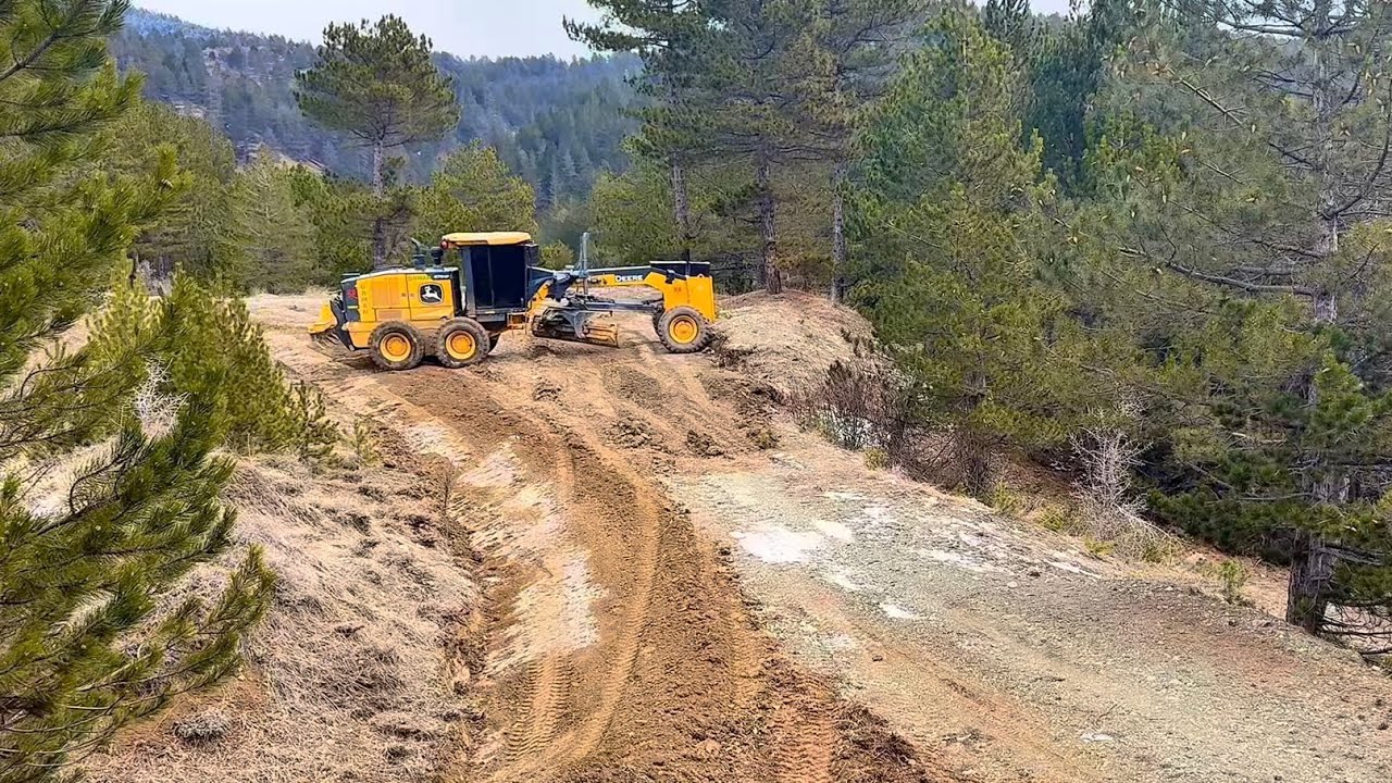 Как грейдер John Deere 670 ремонтирует горные дороги, длинное видео #johndeere #motorgrader
