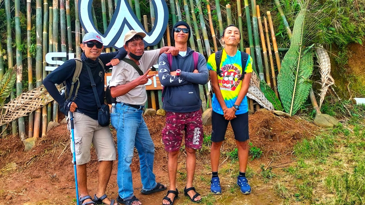 Fun Hiking @ Suroloyo Campsite, Ungaran ( Part. 1)