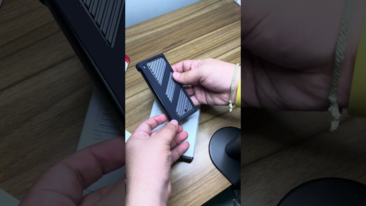 UGREEN Carcasa SSD NVMe M 2 de 40 Gbps con ventilador