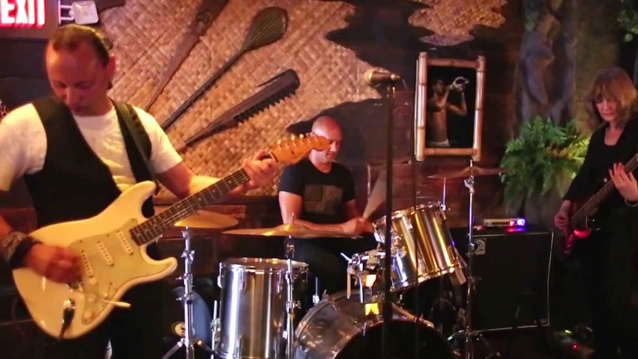 Martin Cilia - Reef Break (Live 2013)