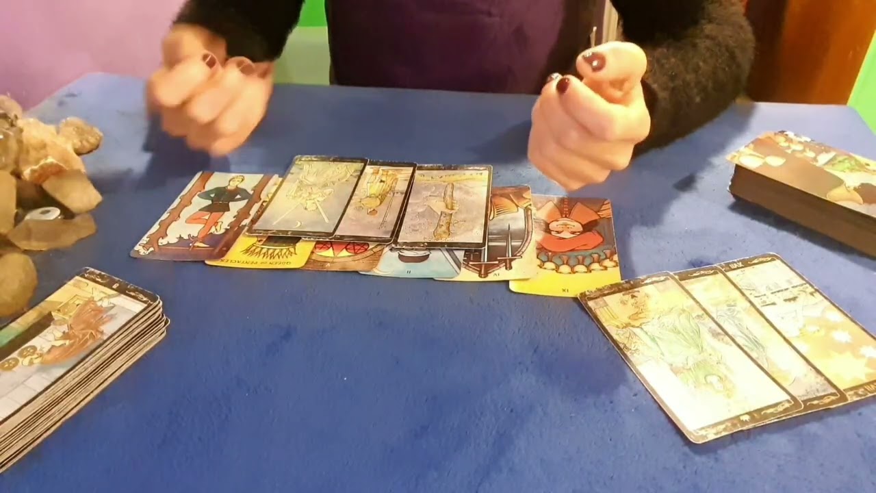 LA VERDAD DE SUS SENTIMIENTOS POR TI.  LO QUE LAS CARTAS  TE QUIEREN DECIR  PALABRAS SUELTAS 
