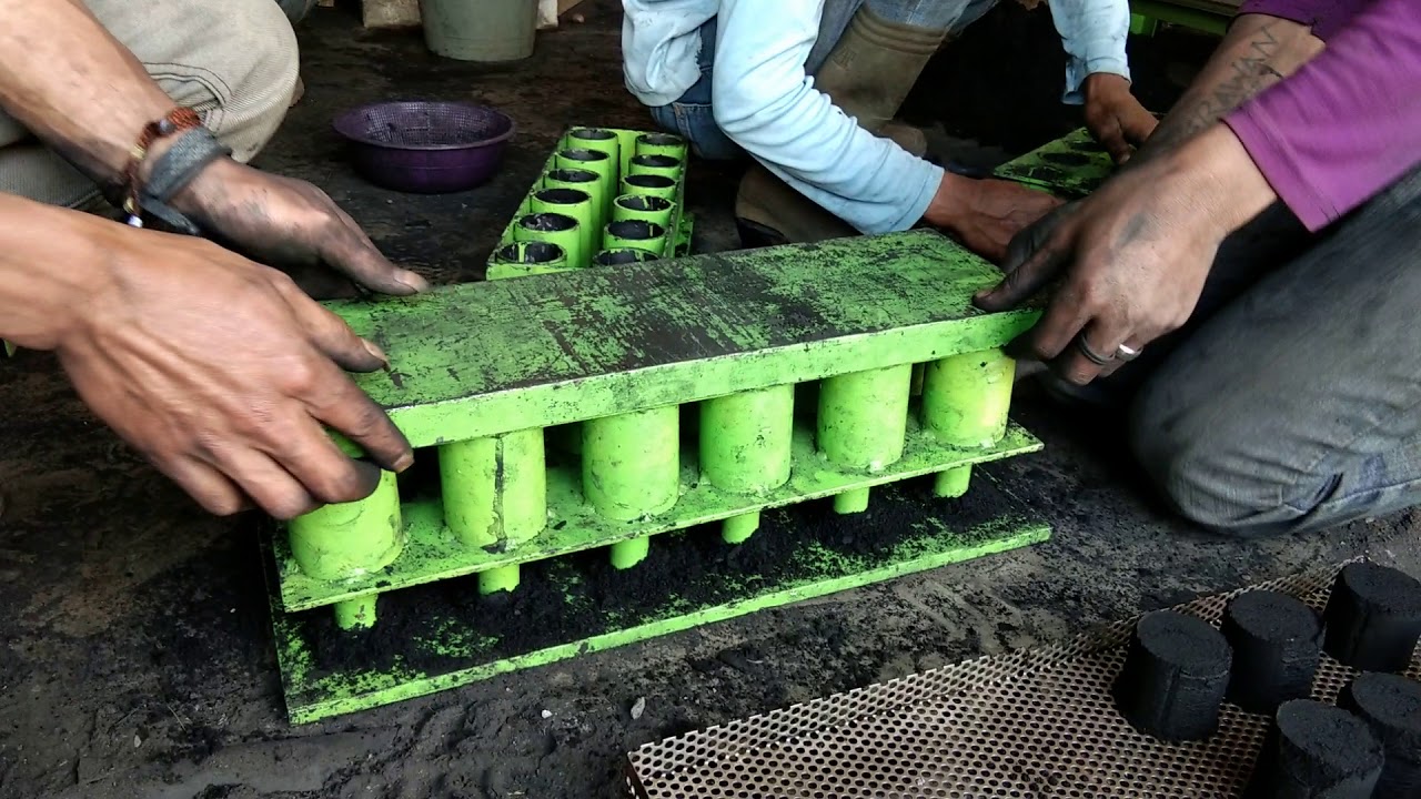 Pembuatan  arang briket dari kriyu, jenis tumbuhan  invasif