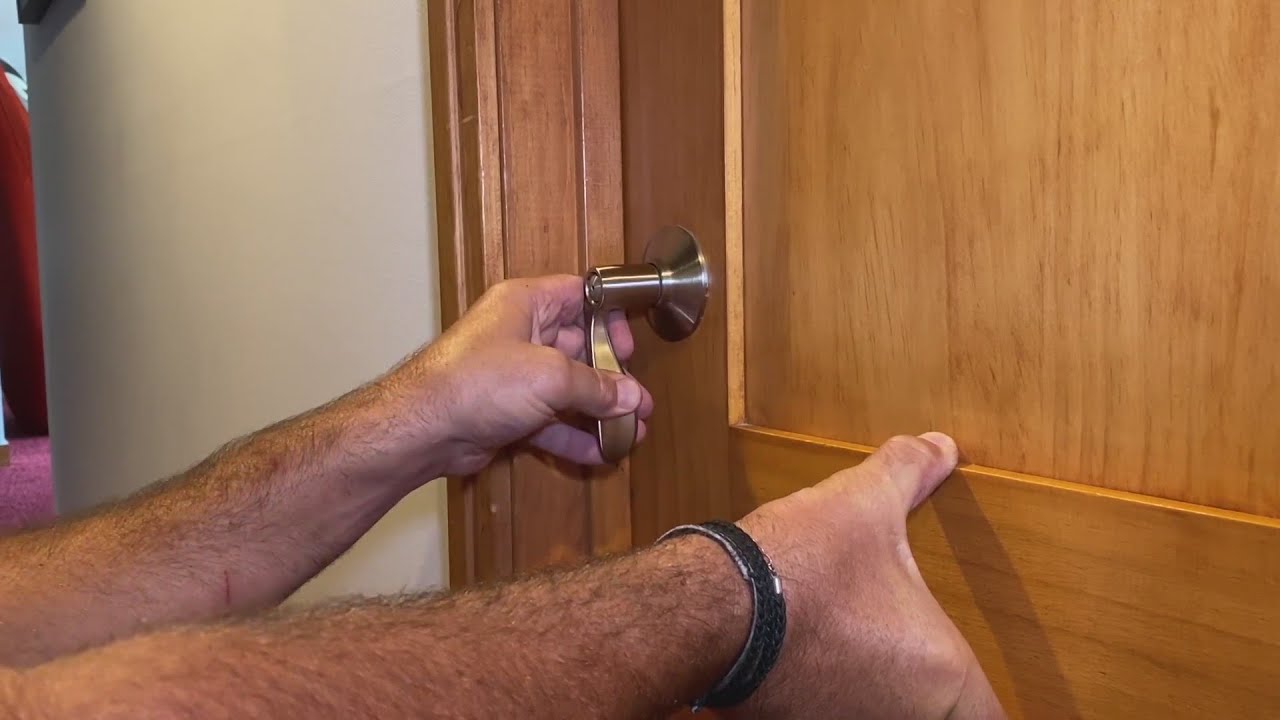 Mr. Fix It Lou Manfredini with tips on fixing 