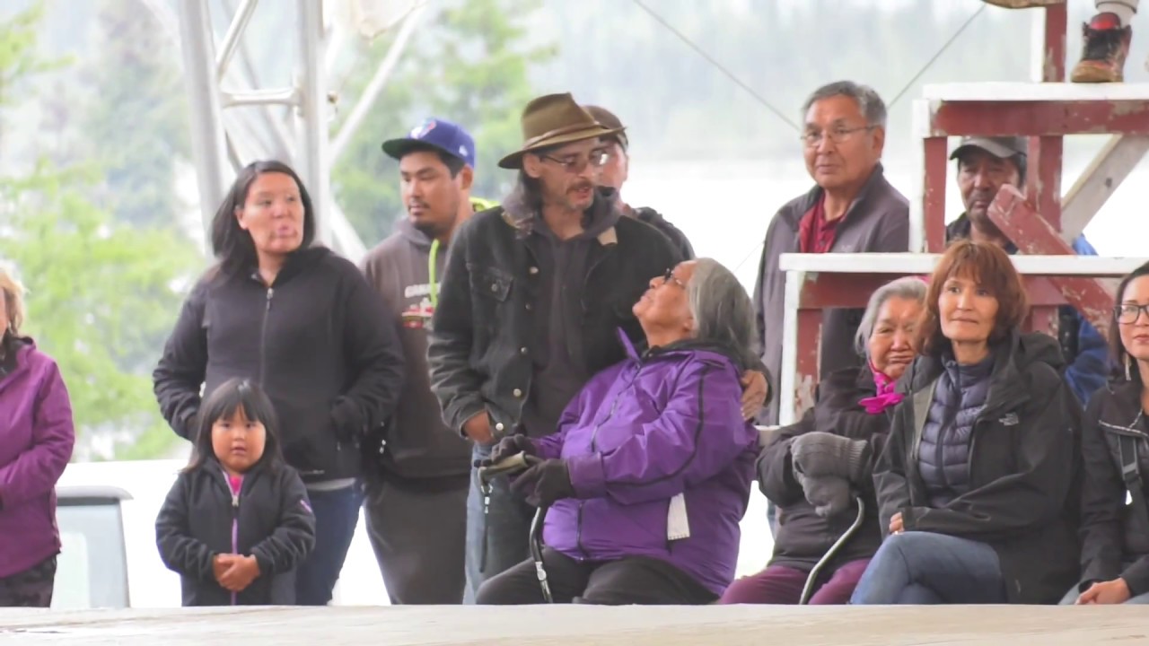 Tetlit Gwich'in Dancers