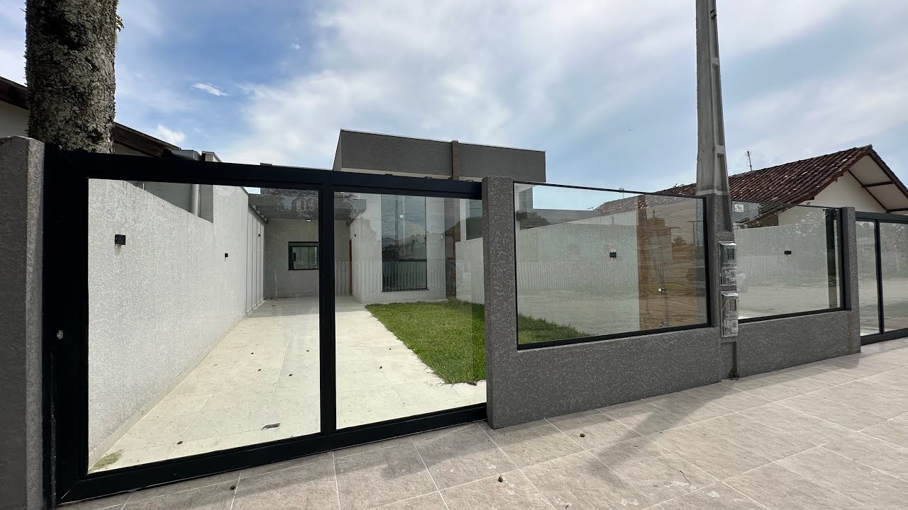 CASA IMPONENTE APENAS 02 QUADRAS DA PRAIA | LITORAL DO PARANÁ