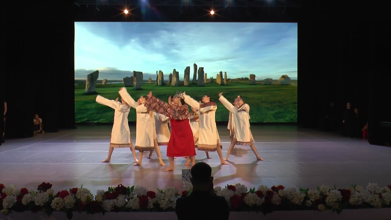 111  VIVIYA DANCE   Эстрадный танец «Путь царицы»