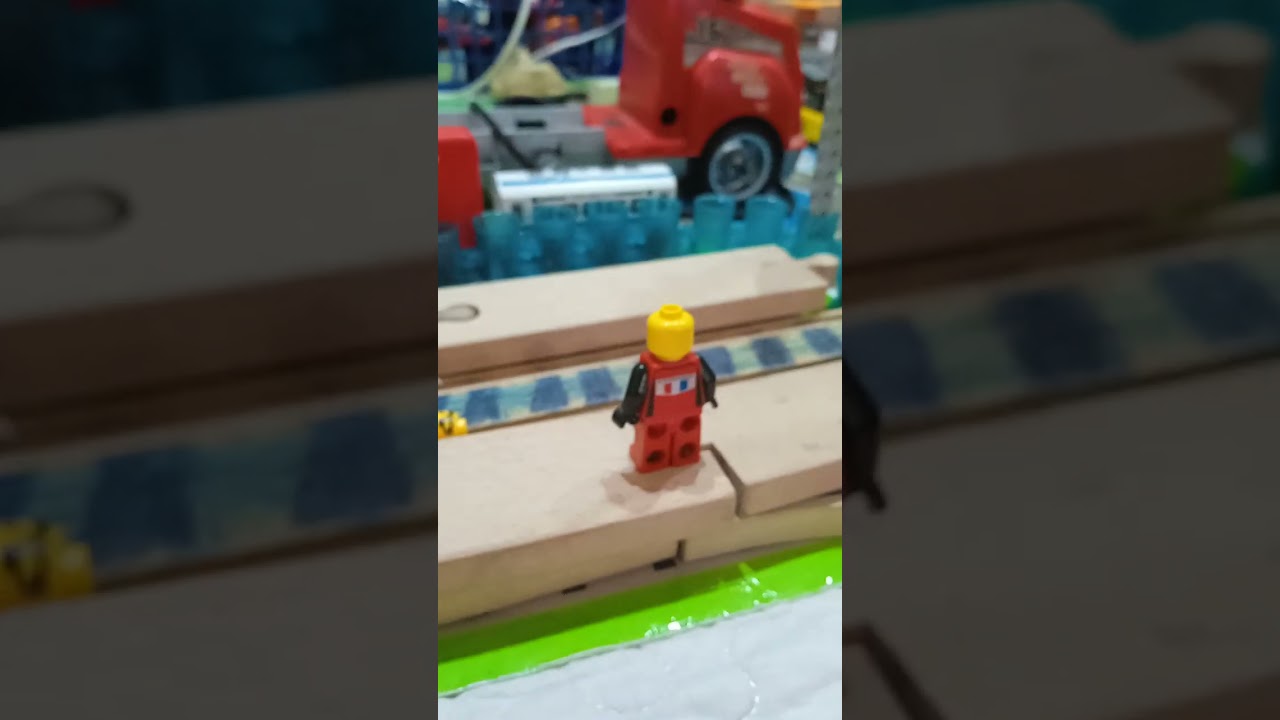 Roblox паровозик