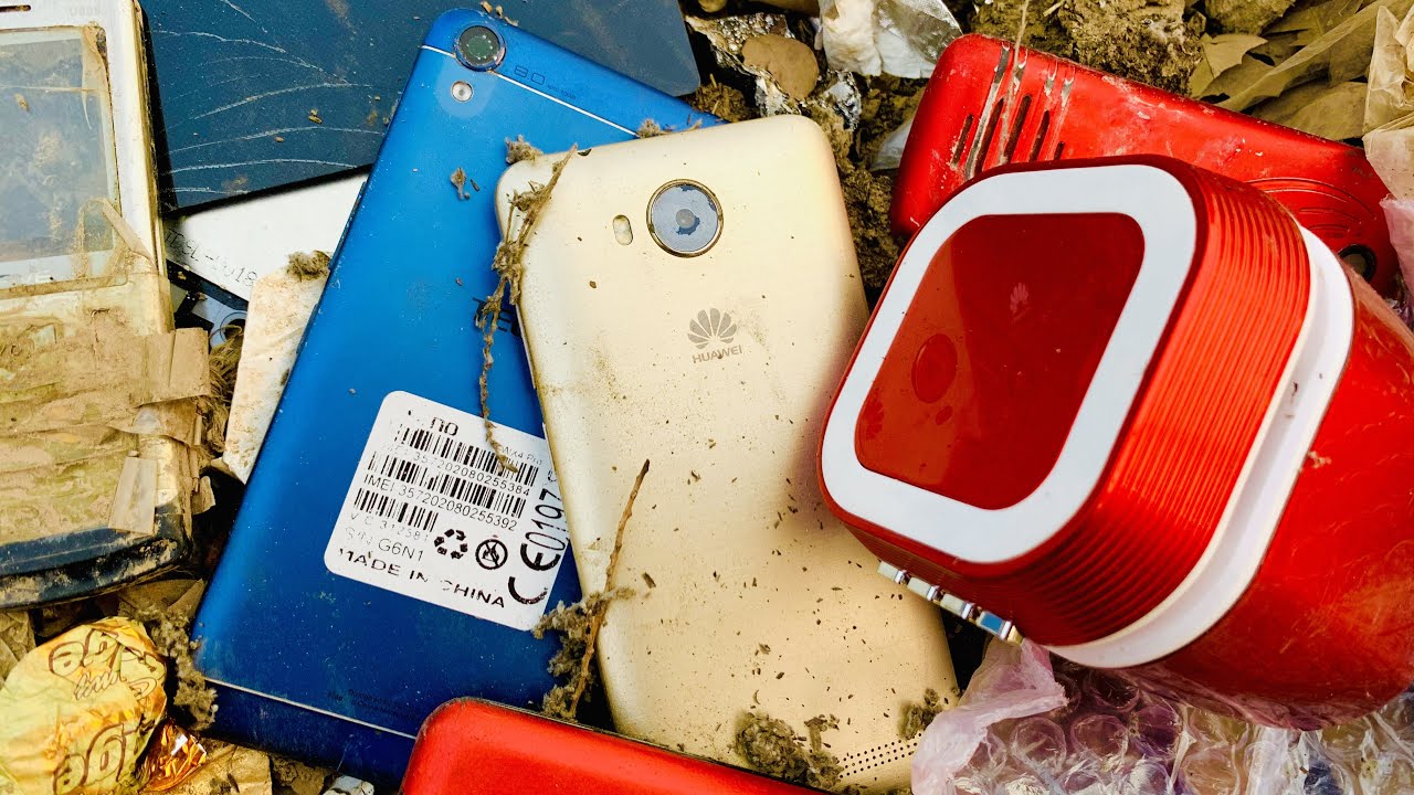 Found a broken phone in the rubbish | Destroyed phone restoration | Rebuild broken phone