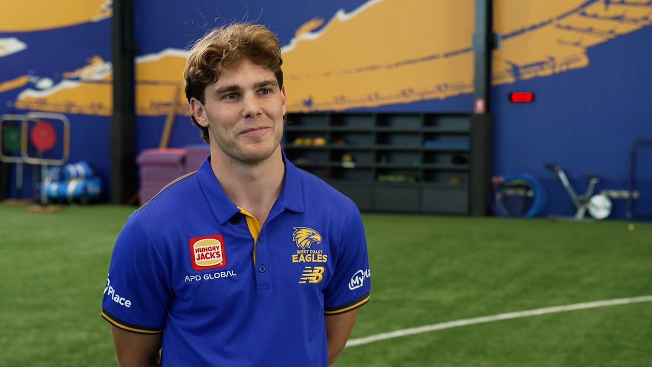 Get to know Deven Robertson