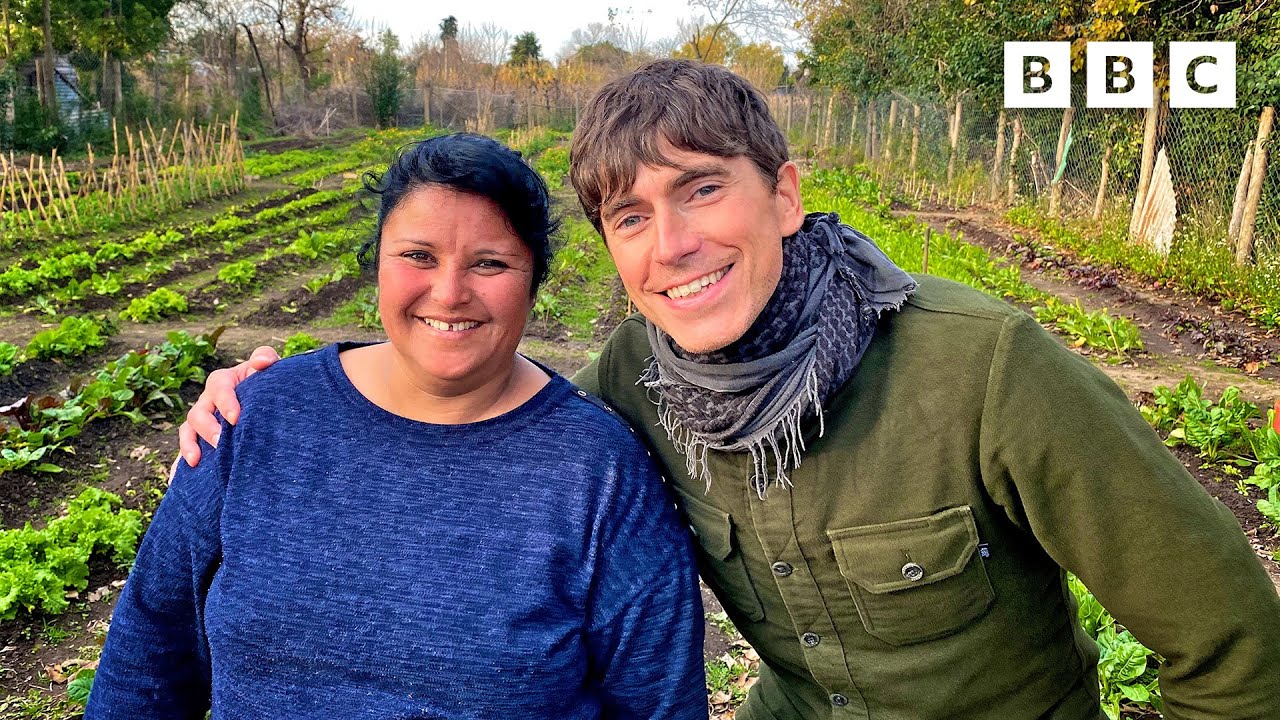 The inspiring soup kitchen feeding local children 💜 | Simon Reeve’s South America