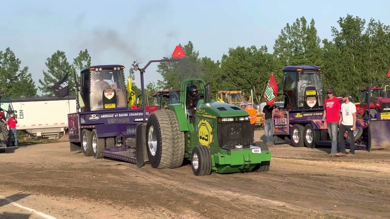 Julia Ray and the Mac Daddy Prostock in Hutchinson Mn at NTPA Power Pull Nationals