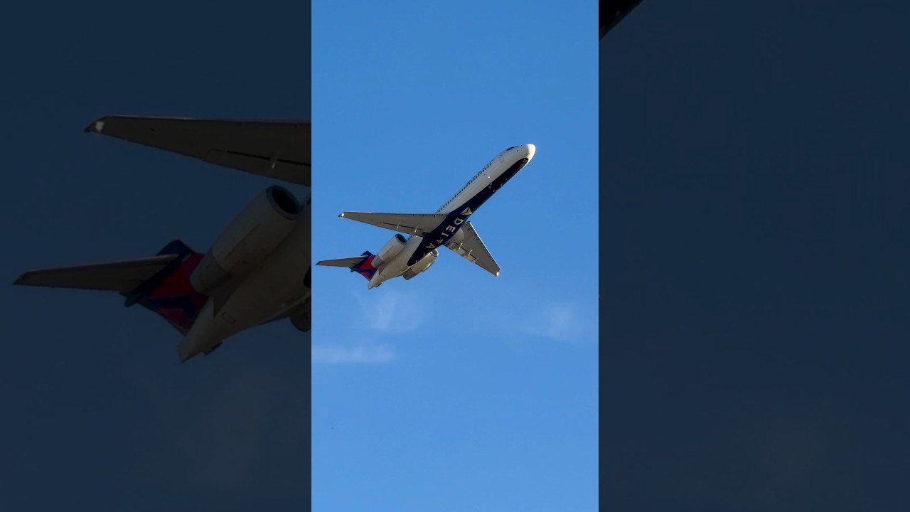 The Mad Dog Never Gets Old #aviationlovers #planespotting #boeing