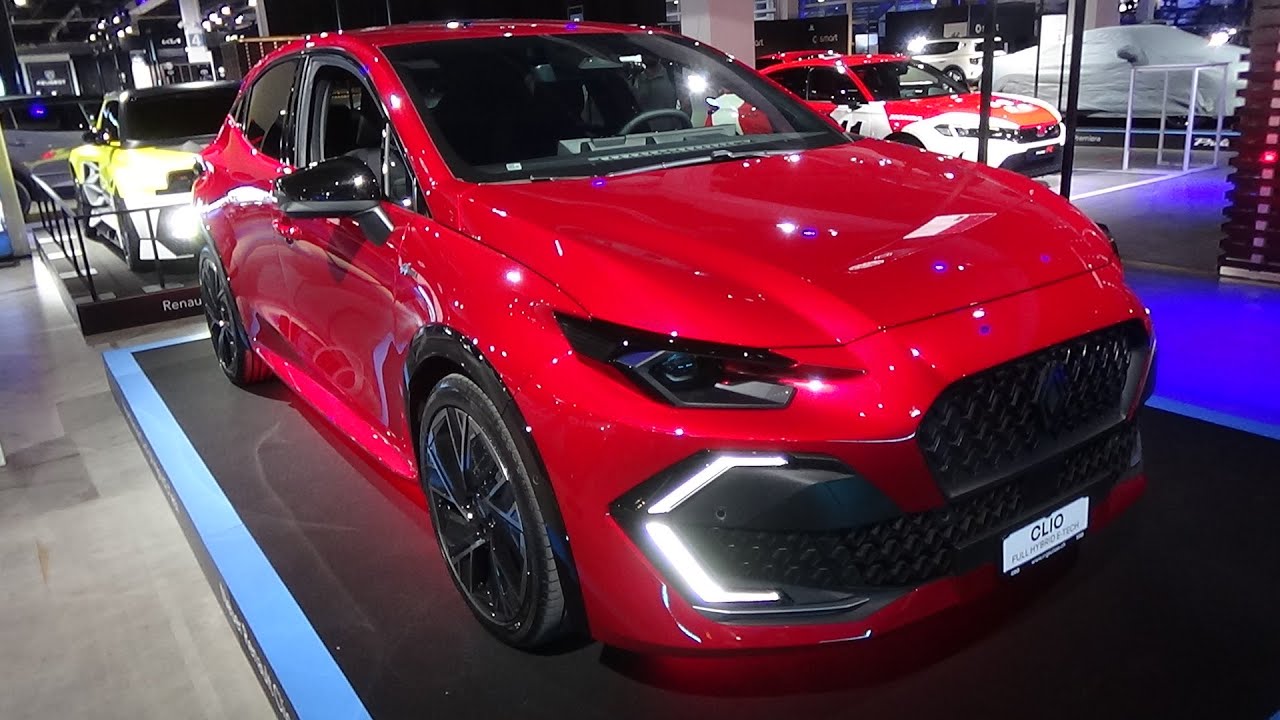 2026 Renault Clio Hybrid Esprit Alpine E-Tech 160 - Exterior + Interior - Auto Z&uuml;rich Car Show 2025