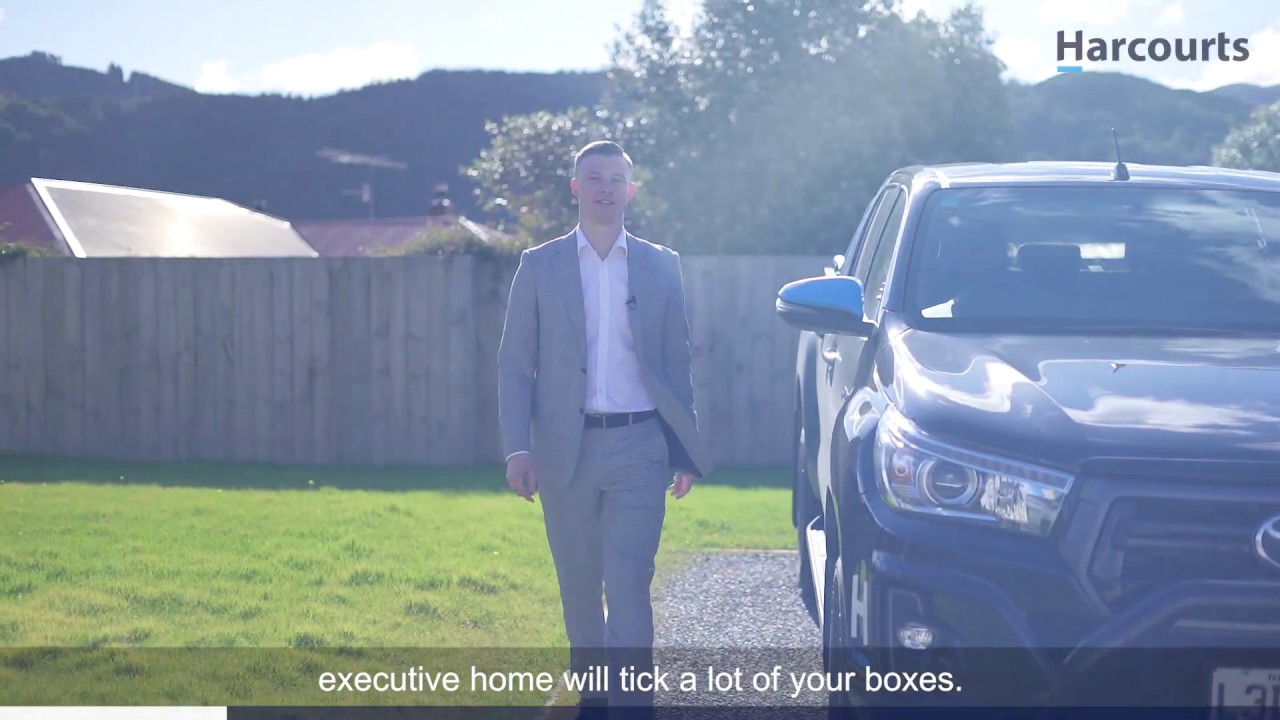Modern Executive Home - 16 Poulson Grove - Team Ledger Property Tour
