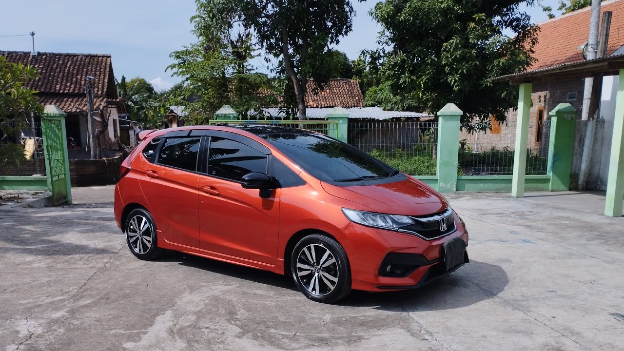 Honda jazz gk5 facelift edisi terakir pemakaian 2021 dan limited edition blacktop bekas istri pelaut