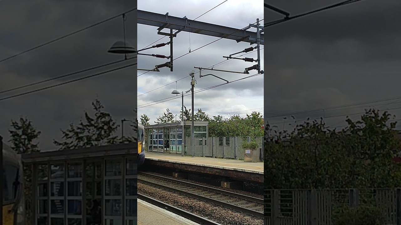385102+385111 passing Edinburgh Park #train