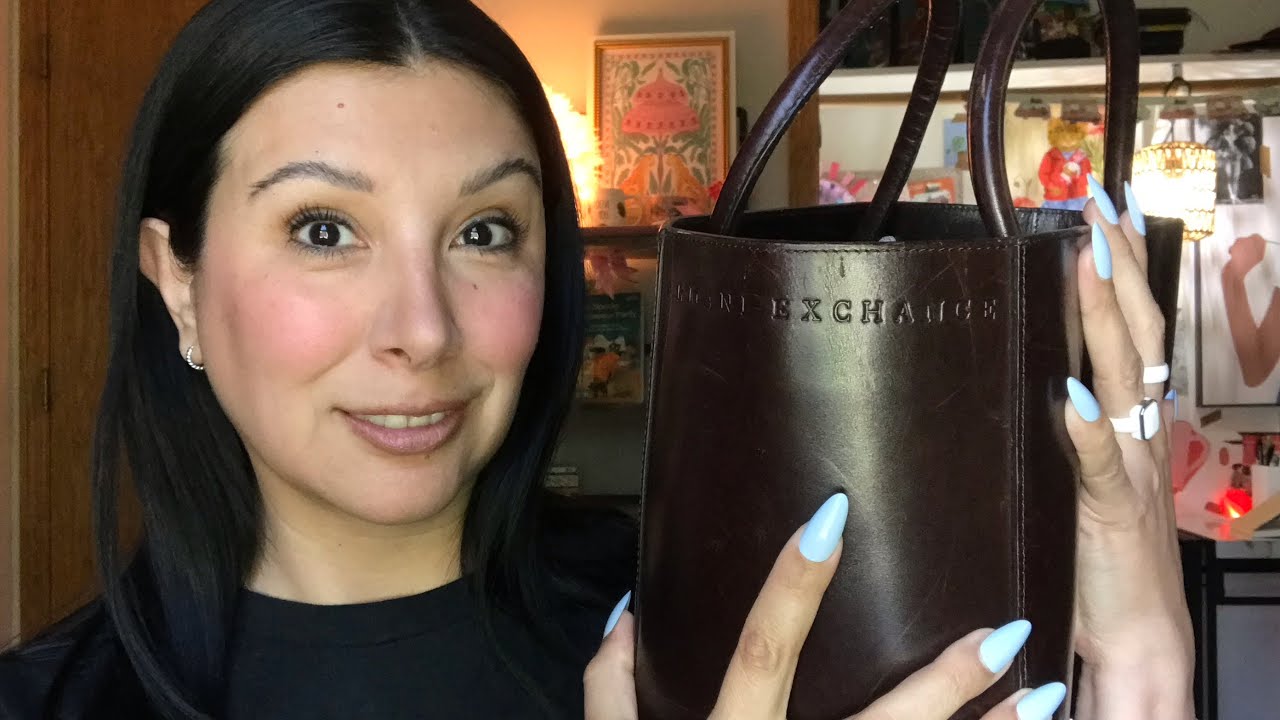 What’s in my House Purse| What is a House Purse| Gum Chewing ASMR