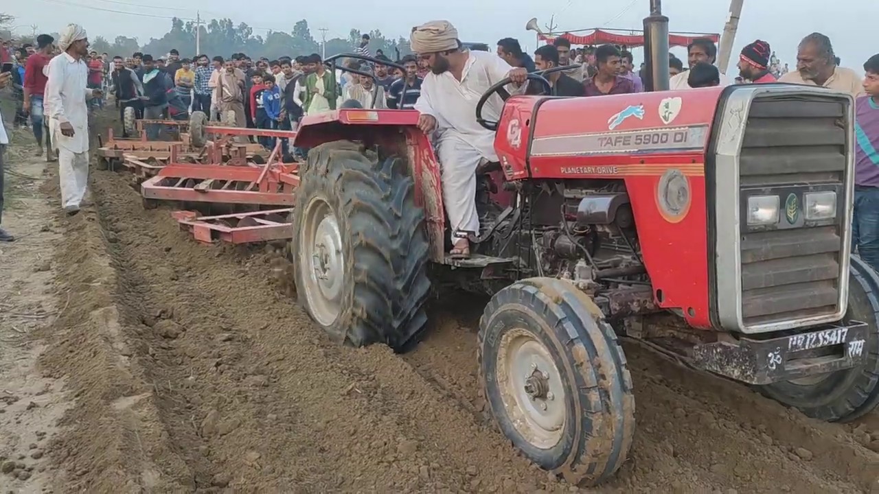Massey 5900 Tractor 1st time try 2 Harrow comptcion in field