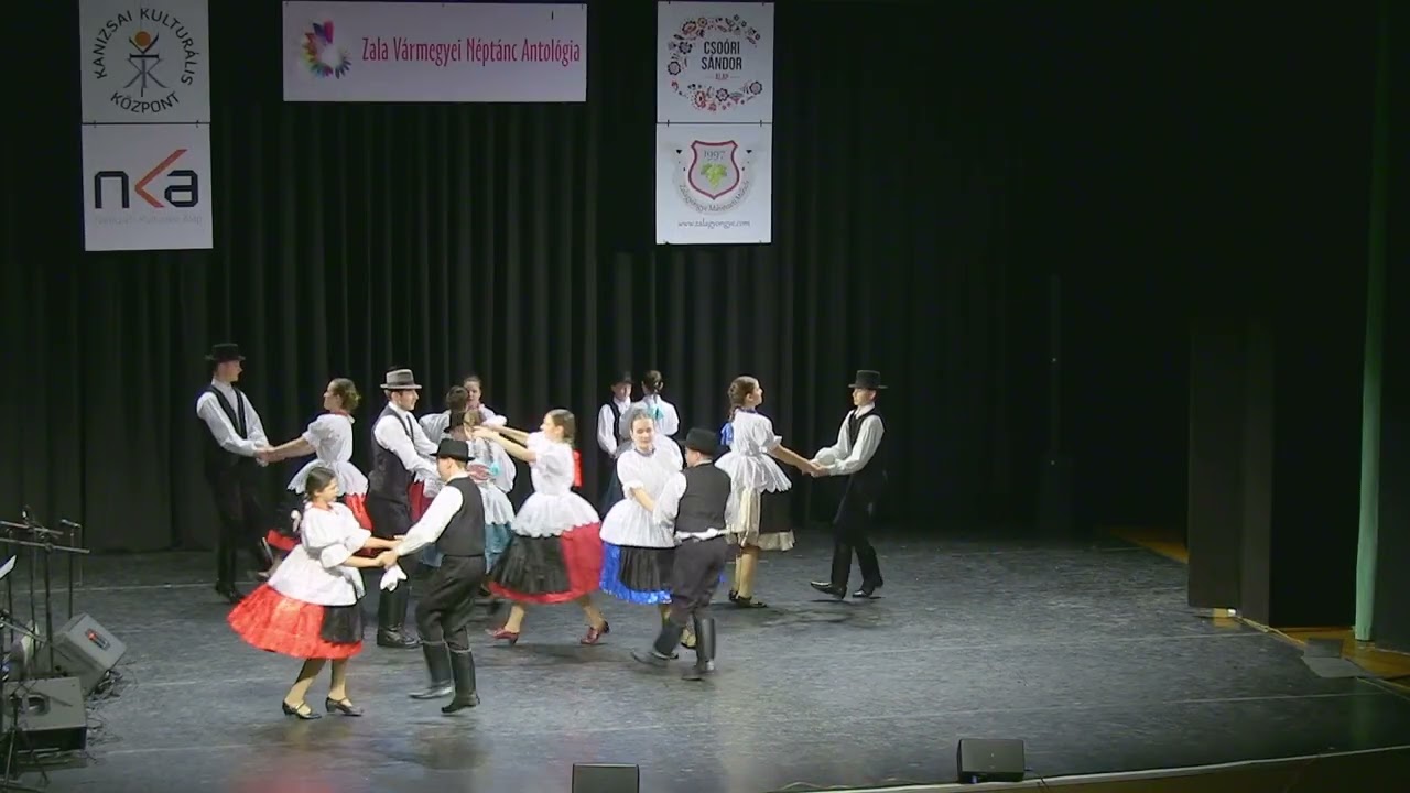 09 Szikrák Táncegyüttes - Dél-alföldi táncok